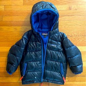Patagonia navy blue boys 2t puff down jacket very good used condition.